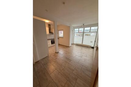 2,5 Zimmerwohnung mit Balkon + EBK zu vermieten WG - möglich - Reichenbach an der Fils