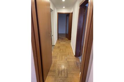 3 Zimmer Wohnung in Schwenningen ab 01.04 - Villingen-Schwenningen