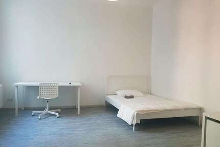 WG-Zimmer in Berlin 599,00 € 23 m²