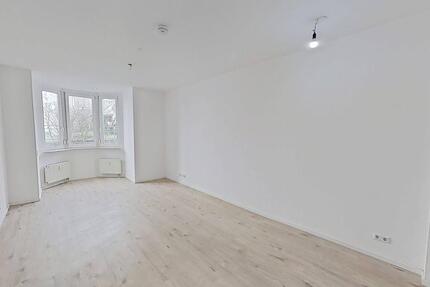 **Gut geschnittene 2-Zimmer-Erdgeschosswohnung mit Wannenbad** - Stuttgart Stuttgart-West