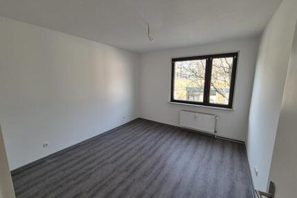 toll renovierte, kleine Wohnung zu vermieten - Duisburg Mittelmeiderich