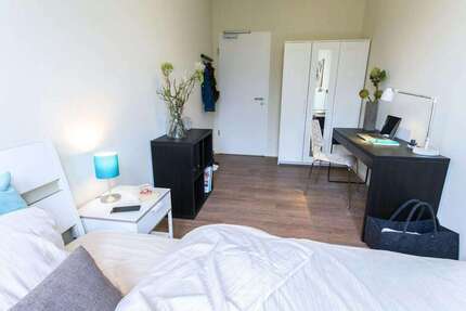 WG-Zimmer in München 995,00 € 14 m²
