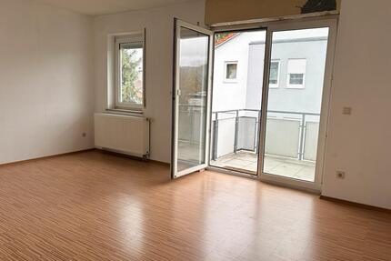 3-Zimmer Wohnung in Mögglingen - 750,00&nbsp;EUR Kaltmiete, ca.&nbsp; 70,00&nbsp;m&sup2; in Heubach (PLZ: 73540)