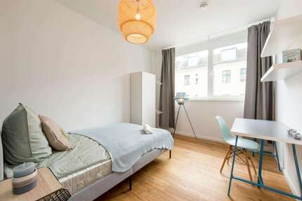 WG-Zimmer in Berlin 740,00 € 11 m²
