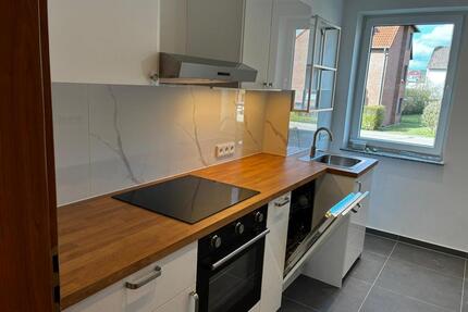 Erstbezug nach Modernisierung – Helle 3-Zi.-Wohnung mit Balkon & - Hannover Misburg-Anderten