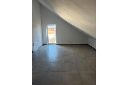 1 Zimmer Wohnung in DG Erstbezug - Hasselroth