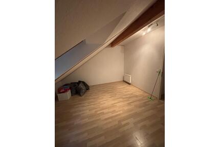 Biete WG Zimmer in Offenbach an den Eichen - Offenbach am Main Bürgel