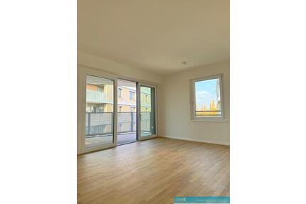 Ein Schmuckstück mit Blick auf die Spree und alles was Ihr Herz begehrt! - Berlin Treptow-Köpenick