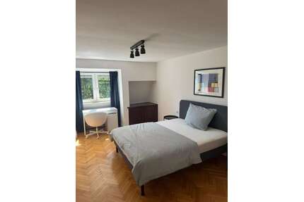 WG-Zimmer in Köln 899,00 € 25 m²