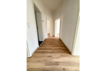Vermiete 3-Zimmer Wohnung, Erstbezug nach Restaurierung, Altbau - Bochum Werne