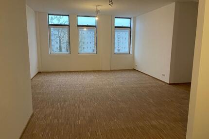 Schöne 5-Zimmer Loft-Wohnung im Zentrum von Rathenow