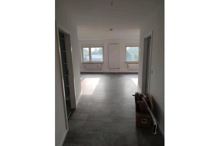 3-Zimmer Dachgeschosswohnung - 1.042,00&nbsp;EUR Kaltmiete, ca.&nbsp; 90,00&nbsp;m&sup2; in Herten (PLZ: 45701) Bertlich