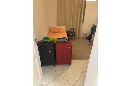 WG Möbliert Zimmer Hamburg - 650,00&nbsp;EUR Kaltmiete, ca.&nbsp; 12,00&nbsp;m&sup2; in Hamburg (PLZ: 22457) Schnelsen