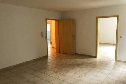 Schöne 1,5-Zimmer Wohnung in Stegaurach inkl. Einbauküche ab sofort (Stadtbusanbindung)