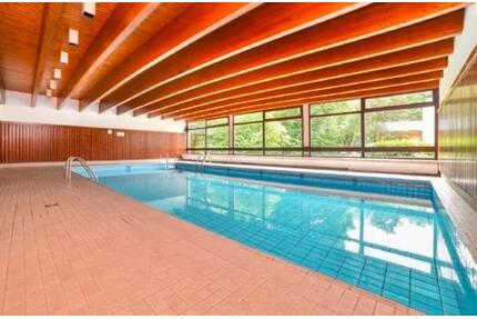 2 ZKB Erdgeschoss Wohnung SchwimmbadSauna - Bremen Burglesum