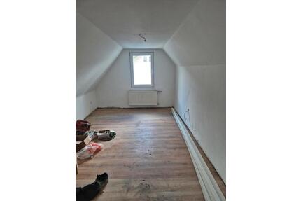 frisch renovierte 1,5 Zimmer Wohnung - Langenhahn