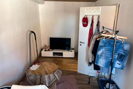 Möblierte WG Zimmer - 450,00&nbsp;EUR Kaltmiete, ca.&nbsp; 16,00&nbsp;m&sup2; in Winnenden (PLZ: 71364)