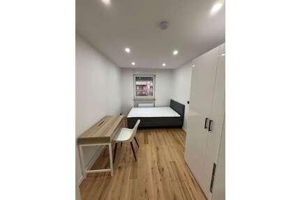WG-Zimmer in Nürnberg 420,00 € 10 m²