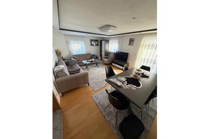 Schöne 4,5 Zimmer Erdgeschoss Wohnung mit 120qm - Bopfingen
