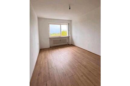 3,5 Zimmer Wohnung - 1.300,00&nbsp;EUR Kaltmiete, ca.&nbsp; 80,00&nbsp;m&sup2; in Königsbrunn (PLZ: 86343)