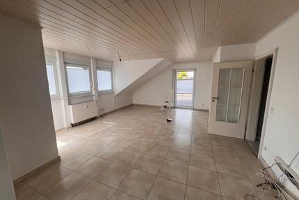 3,5 Zimmer Wohnung mit Terrasse & Carport in Menden - Lendringsen - Menden (Sauerland) Bösperde