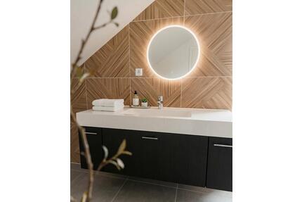 Erstbezug nach Sanierung! DG- Wohnung 2- Zimmer Nähe Westpark - Zittau