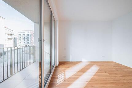 Elegante Neubau-Wohnung: 4-Zimmer mit zwei Balkonen und stilvoller Einbauküche - Halle (Saale) Damaschkestraße