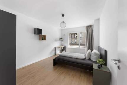 WG-Zimmer in Berlin 870,00 € 11 m²