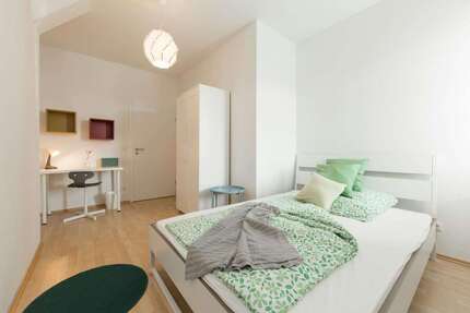 WG-Zimmer in Berlin 570,00 € 12 m²
