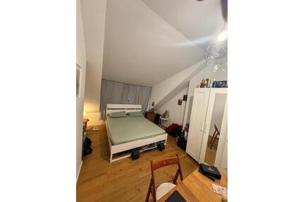 APARTEMENT , 1 Zimmer frei im 3 zimmer Wohnung - Berlin Steglitz-Zehlendorf
