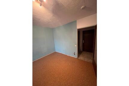 1-Zimmer Apartment mit Balkon - 580,00&nbsp;EUR Kaltmiete, ca.&nbsp; 32,00&nbsp;m&sup2; in Würzburg (PLZ: 97070)