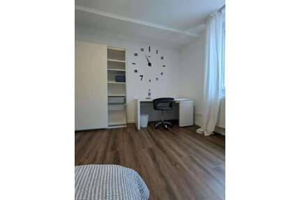 WG-Zimmer in Stuttgart 590,00 € 16 m²