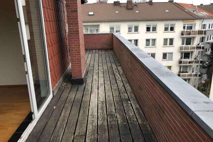 WG-Zimmer in Frankfurt am Main 890,00 € 33 m²