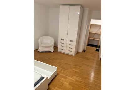 2 große Zimmer in 85540 Haar - 690,00&nbsp;EUR Kaltmiete, ca.&nbsp; 68,00&nbsp;m&sup2; in Haar (PLZ: 85540)
