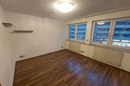 Wohnen auf Zeit in Stuttgart 390,00 €