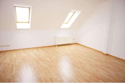 EBK inklusive !!! - im DG - WG-gerecht - Bad mit Fenster - Chemnitz Sonnenberg