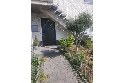 Helle 2 Zimmer EG Wohnung mit EBK ab sofort - Swisttal