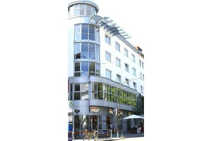 Wunderschöne 4 Zimmer Wohnung mit Balkon Mitten in Stuttgart ab 01.05.2025