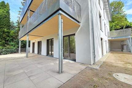 *Erstbezug!* exklusive 2 Zimmer Gartenwohnung am Hofberg! - Landshut