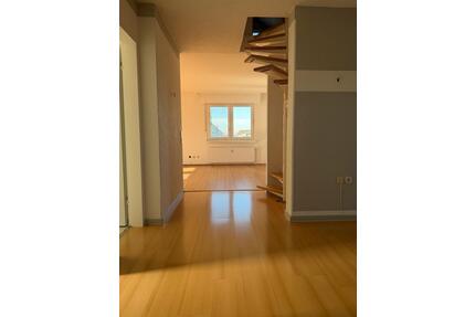 Exklusive 5 Zimmer Wohnung mit eigenem Garten in Sackgassenlage - Witten Heven