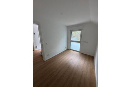 +++ Kernsanierte Wohnung als möblierte WG für 4 Personen +++ - Stuttgart Stuttgart-Süd