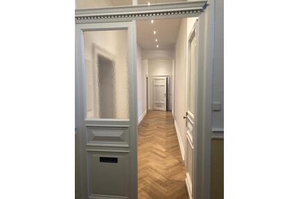 schöne 5 Zimmer Altbauwohnung im Rheingauviertel - Wiesbaden Klarenthal
