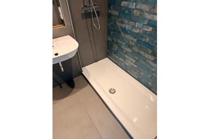 Kernsanierte 3-Zimmer Wohnung - 1.100,00&nbsp;EUR Kaltmiete, ca.&nbsp; 78,00&nbsp;m&sup2; in Laatzen (PLZ: 30880)