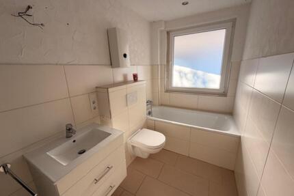 Gepflegte 4-Zimmer Erdgeschosswohnung mit Terasse in Eichenzell