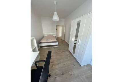 WG-Zimmer in Berlin 640,00 € 14 m²