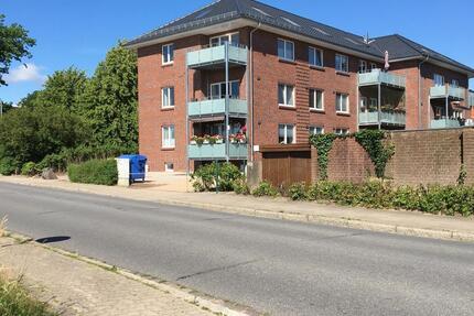 Neuwertige, großzügige 3 Zimmer Wohnung in der schönen Rosenstadt Uetersen