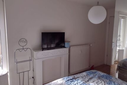 Stilvolle, geräumige 2-Zimmer-Wohnung, möbliert oder teilmöbliert, befristet auf 1 Jahr - München