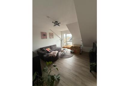 2- Zimmer Dachgeschosswohnung (48 m² ) mit Balkon & Stellplatz - Borken