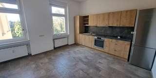 Gepflegte 3,5-Zimmer Wohnung mit Balkon und Einbauküche in - Krefeld Benrad