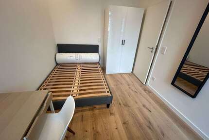 WG-Zimmer in Nürnberg 400,00 € 10 m²